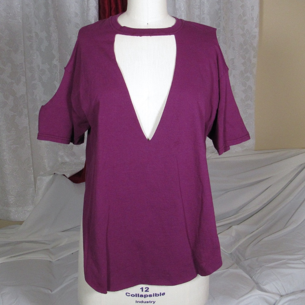 Cut out tee, t shirt